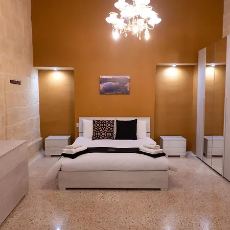 Surwig Gozitan & Pool - Happy Kerċem