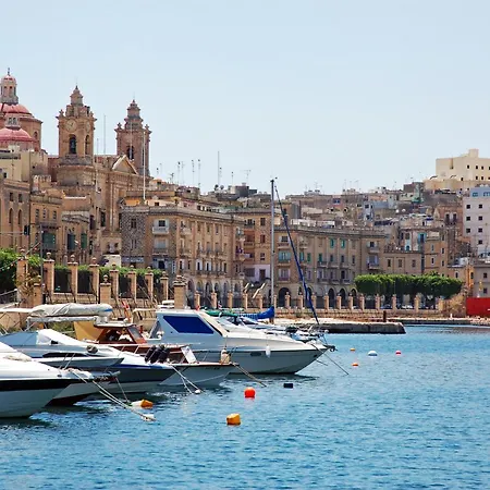 Surwig Gozitan & Pool - Happy Apartment