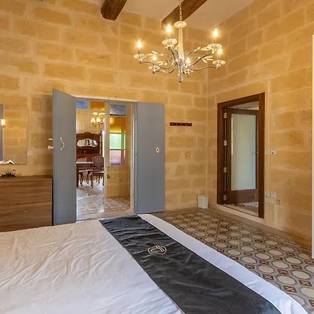 Surwig Gozitan & Pool - Happy * Kerċem