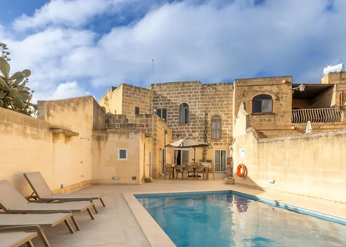 Surwig Gozitan & Pool - Happy *